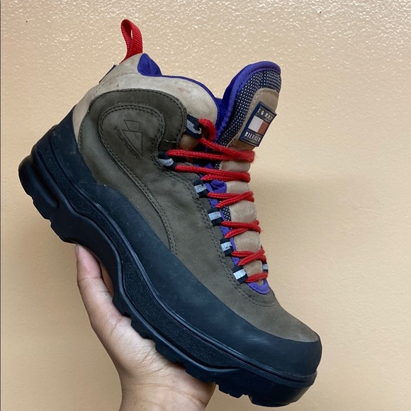 Vintage Tommy Hilfiger Men's Hiking Boots Brown Red Purple Black - Picture 6 of 16